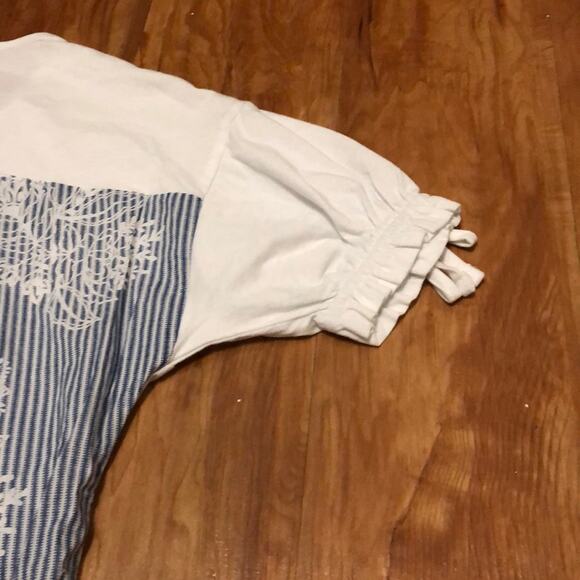 Joe Fresh Blue and White Top Size Small - Picture 4 of 5